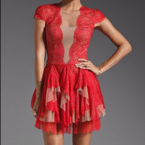BCBGMaxAzria Dresses & Skirts - BCBGMAXAZRIA Rochelle Red & Nude Lace Dress